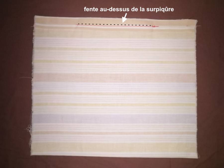 astridlibremasque8_surpiqure_fente_visuel.jpg astridlibremasque8_surpiqure_fente_visuel.jpg